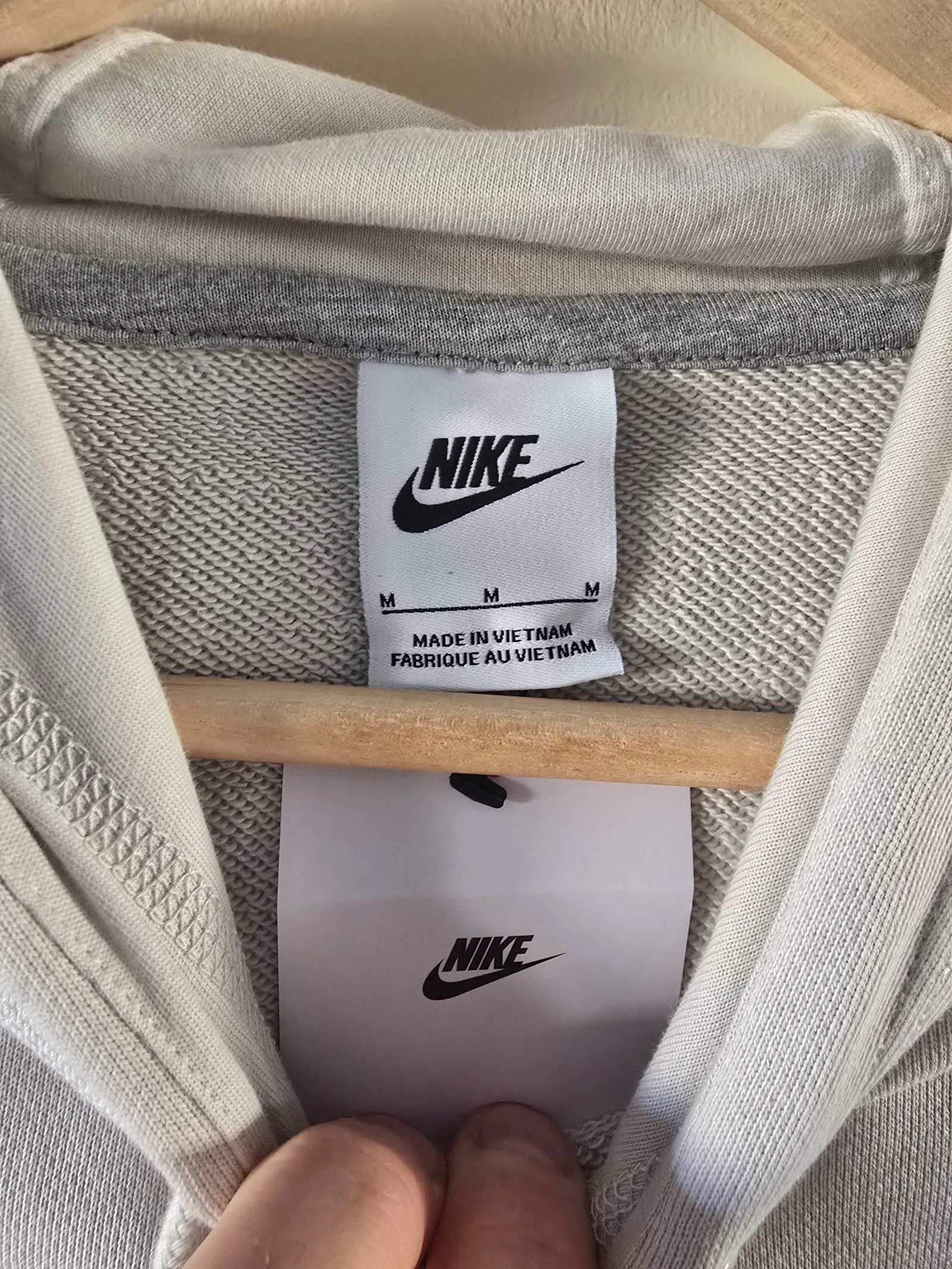 Sweat-shirt Nike Clair Gris avec Capuche - Taille M (Neuf avec étiquettes) – photo 4